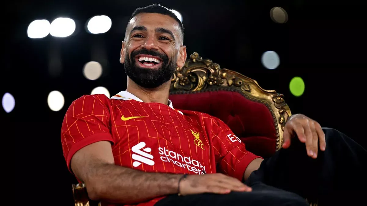 Mohamed Salah Signs New Liverpool Contract Until 2027 — Arne Slot Reacts
