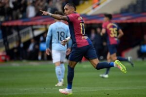 Union Berlin and Stuttgart draw 4-4 after record first half
